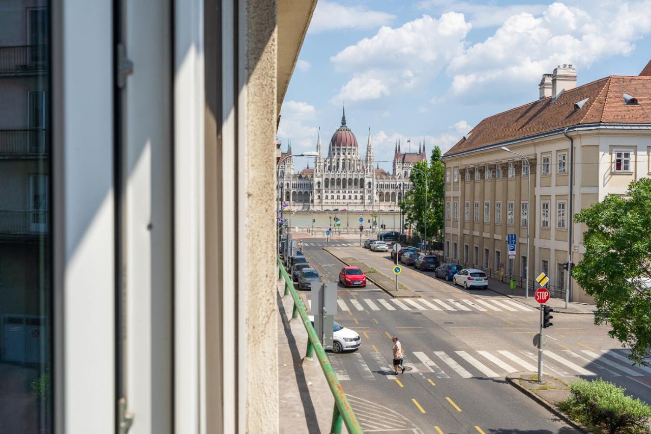 Bright Studio With Parliament View, Free Parking Budapest Extérieur photo